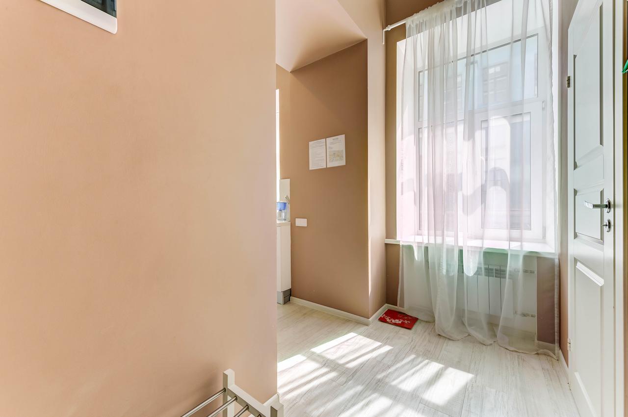 Apartamenty Vozle Ermitaja St. Petersburg Dış mekan fotoğraf