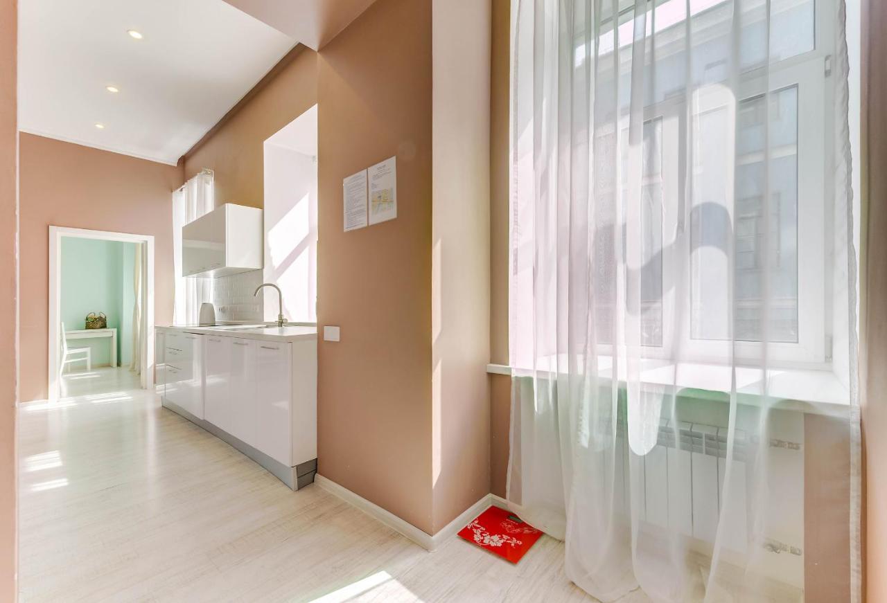 Apartamenty Vozle Ermitaja St. Petersburg Dış mekan fotoğraf